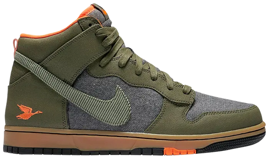Nike Dunk CMFT Swoosh Social Club Olive